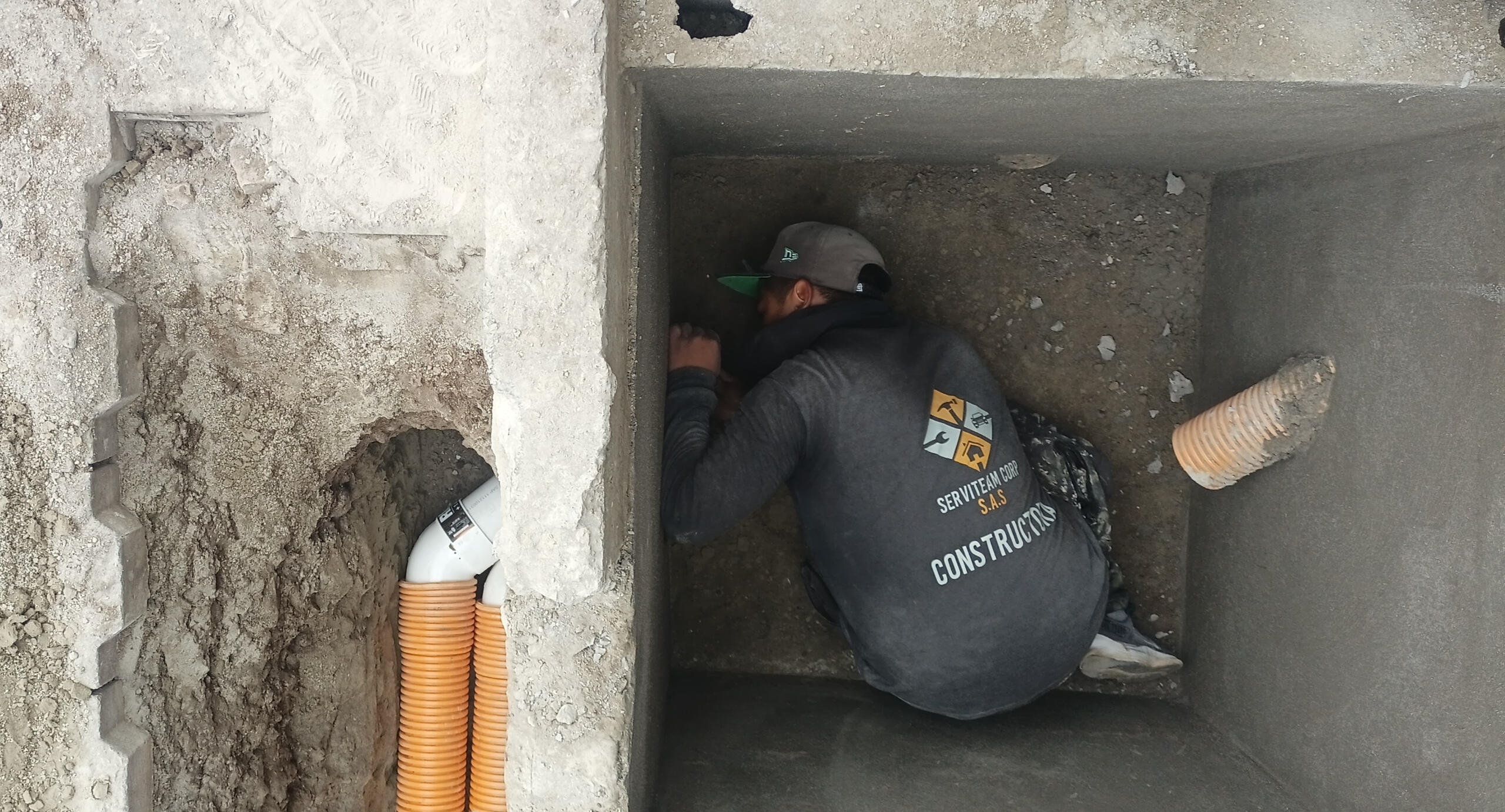 Underground utilities vault